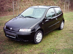 Fiat Punto  Schwarz 2001 022